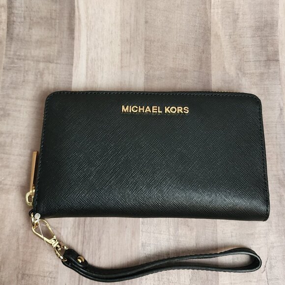 Michael Kors Jet Set Travel Large Pebbled Leather Wristlet NWT - Picture 1 of 9